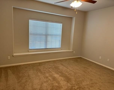 1701 S Bell Blvd - Photo Thumbnail 12