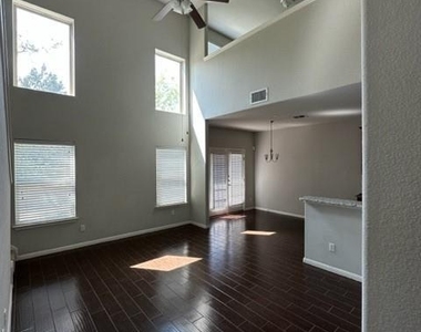 1701 S Bell Blvd - Photo Thumbnail 3