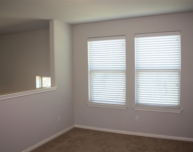 1701 S Bell Blvd - Photo Thumbnail 15