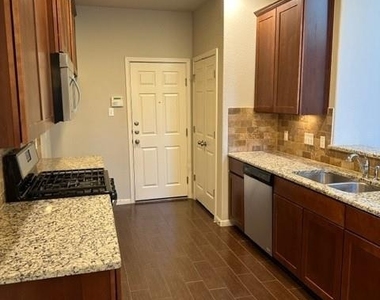 1701 S Bell Blvd - Photo Thumbnail 7