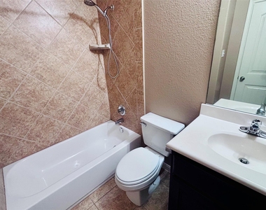 11400 W Parmer Ln - Photo Thumbnail 9
