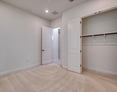 14921 Iveans Way - Photo Thumbnail 22
