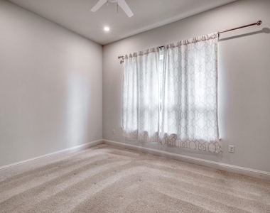 14921 Iveans Way - Photo Thumbnail 21