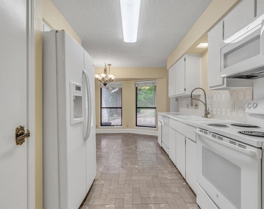 5704 Lands End St - Photo Thumbnail 16