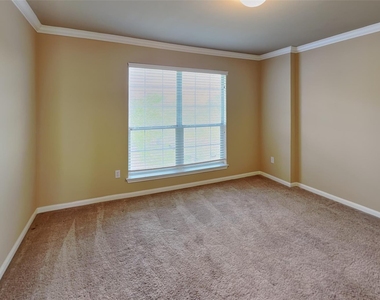 5301 Cypress Ranch Blvd - Photo Thumbnail 18