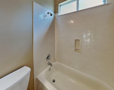 5301 Cypress Ranch Blvd - Photo Thumbnail 24