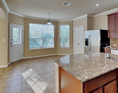 5301 Cypress Ranch Blvd - Photo Thumbnail 8