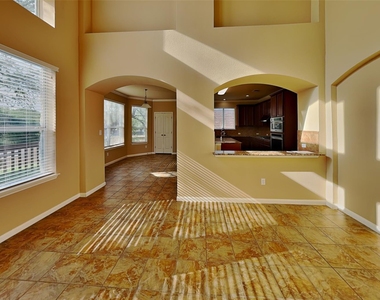 5301 Cypress Ranch Blvd - Photo Thumbnail 6