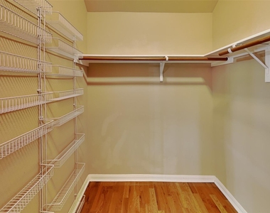 5301 Cypress Ranch Blvd - Photo Thumbnail 15