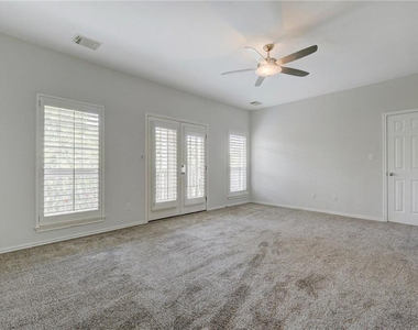 2614 Kinney Oaks Ct - Photo Thumbnail 19