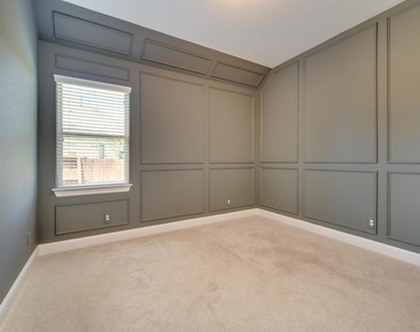 220 Oxbow Cv - Photo Thumbnail 30