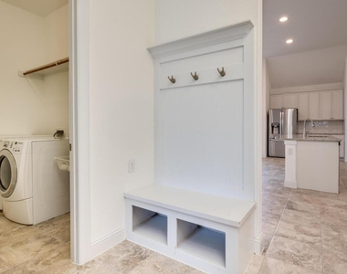 220 Oxbow Cv - Photo Thumbnail 28