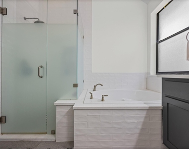 5524 Allamanda Dr - Photo Thumbnail 14