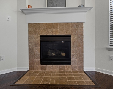 5524 Allamanda Dr - Photo Thumbnail 8