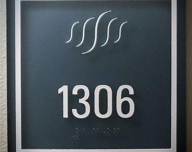 300 Bowie St - Photo Thumbnail 20