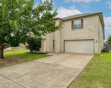 211 Hanstrom Dr - Photo Thumbnail 1