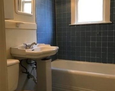 610 W 23rd St - Photo Thumbnail 5