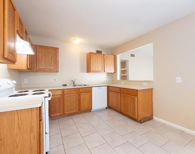 7300 Twin Crest Dr - Photo Thumbnail 4