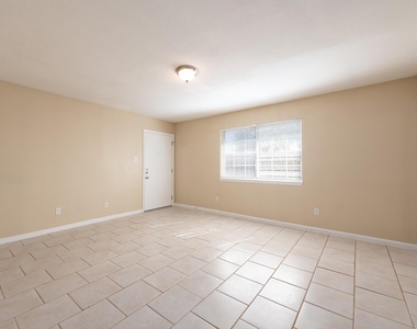 7300 Twin Crest Dr - Photo Thumbnail 2