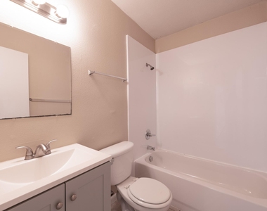 7300 Twin Crest Dr - Photo Thumbnail 9