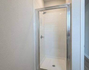 8311 Springsteen Dr - Photo Thumbnail 20