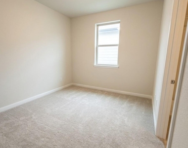 8311 Springsteen Dr - Photo Thumbnail 15