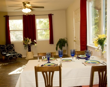 2100 E Stassney Ln - Photo Thumbnail 4