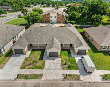 408 W Avenue C - Photo Thumbnail 31
