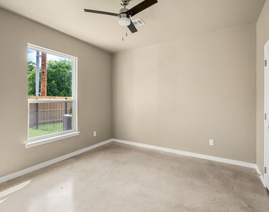 408 W Avenue C - Photo Thumbnail 22