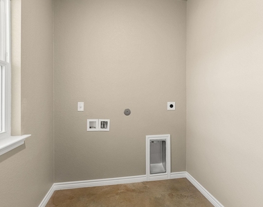 408 W Avenue C - Photo Thumbnail 24