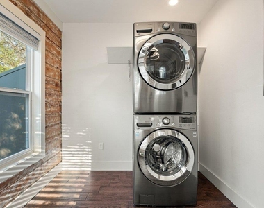 2702 Crest Ave - Photo Thumbnail 27