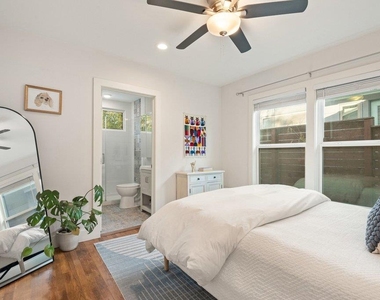 2702 Crest Ave - Photo Thumbnail 19