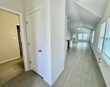 1340 Low Branch Ln - Photo Thumbnail 10