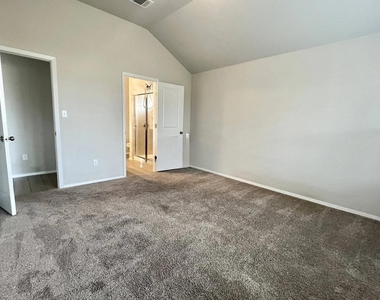 1340 Low Branch Ln - Photo Thumbnail 12