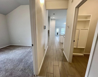 1340 Low Branch Ln - Photo Thumbnail 17