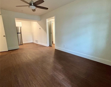 1115 Haynes St - Photo Thumbnail 7