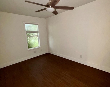 1115 Haynes St - Photo Thumbnail 8