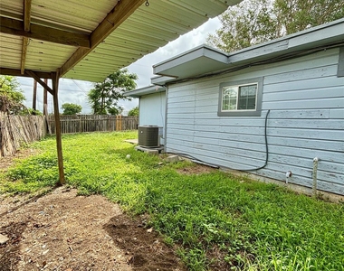 1115 Haynes St - Photo Thumbnail 12