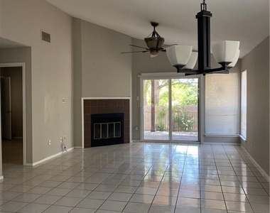 11915 Rosethorn Dr - Photo Thumbnail 2