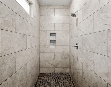 410 W Avenue C - Photo Thumbnail 19