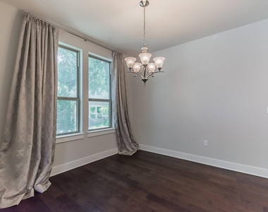 13800 Lyndhurst St - Photo Thumbnail 11