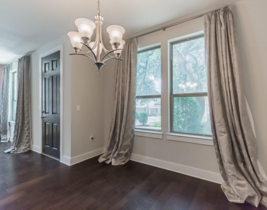 13800 Lyndhurst St - Photo Thumbnail 12
