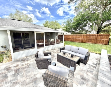 11110 Peerless Lane - Photo Thumbnail 4