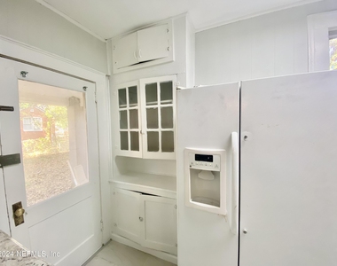 1653 Euclid Street - Photo Thumbnail 6
