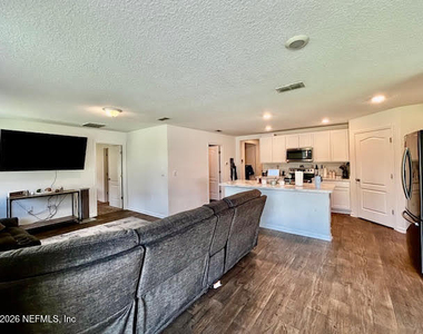 65183 Forest Glen Lane - Photo Thumbnail 8