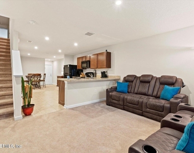 5893 Creekside Crossing Drive - Photo Thumbnail 6
