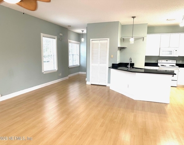 1723 Forest Lake Circle - Photo Thumbnail 22
