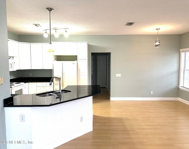 1723 Forest Lake Circle - Photo Thumbnail 4