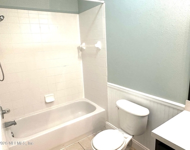 1723 Forest Lake Circle - Photo Thumbnail 12