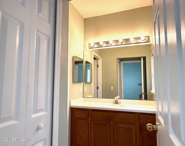 1723 Forest Lake Circle - Photo Thumbnail 16